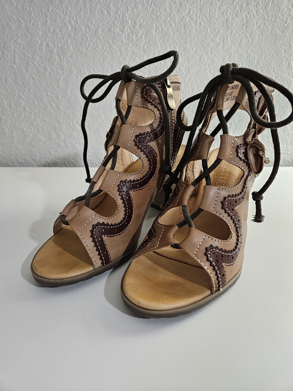 Women’s Tan & Dark Brown Lace-Up Leather Heels